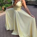 Pretty Yellow Prom/Homecoming Dress Size 12 Photo 0