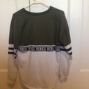 Justify Women’s size small Sweatshirt olive green and off white Photo 12