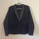 Torrid  women’s black tux satin lapel blazer size 1x Photo 0