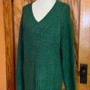 a.n.a . Green chunky v neck sweater Photo 6