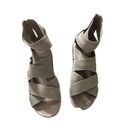 Sorel  Women’s Out ‘N About Plus Strap Sandal Color: Light Grey Size: 7.5 Photo 3