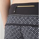 Lululemon Speed Shorts Dottie Eyelet White Black/Black/ Tonka Stripe Black White Photo 9