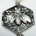 Source Unknown Bee Mine Chic Locket Silver Tone Faux Pearl Clear Spacer Beads Necklace Like New Photo 3