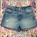 Levi's  High Rise Wedgie Fit Jean Shorts NWT Size 28 Photo 2