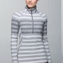 Lululemon  1/2-zip Pullover Top size 6 Gray Stripe Race Your Pace Base layer Photo 0