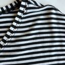 Lululemon Black White‎ Striped Long Sleeve Top Workout Athleisure Women’s Size 8 Photo 3