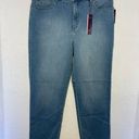 Gloria Vanderbilt Amanda Tapered leg Women’s Size 16 Average blue denim jeans‎ Photo 0