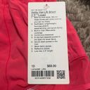 Lululemon Hotty Hot Low-Rise 2.5” Shorts lined Photo 2