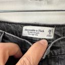 Abercrombie & Fitch  Ultra High Rise Ankle Straight Jean Size 26 Photo 4