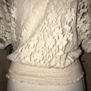 Kirra  CREAM LACE SHORT SLEEVED BLOUSE SMALL Photo 4