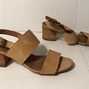 Toms  beige leather ankle strap block heel sandal size 9 Photo 0