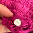 Lululemon Hotty Hot Short 2.5” Photo 3