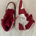 Nike Jordan 1 Retro OG In Varsity Red Photo 1