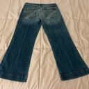 7 For All Mankind Dojo Distressed Medium Wash Low Rise Capri Jeans, size 27” Photo 7