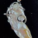 18 Karat White Gold Plated Mother of Pearl Pendant Silver Photo 0