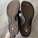 Olukai  Womens Brown Leather Thong Sandals Size 6 EU 37 Comfort Sandals Photo 3