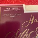 Hanes  Silk Reflections Size EF Pearl Silky Control Top Vintage Pantyhose Photo 1