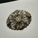 Daisy White  Flower Gold Tone Filigree Brooch Pin Photo 0