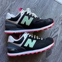 New Balance  574 Shoes (women's 9) Photo 2