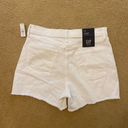 Gap  High Rise 4 inch White Jean Short WITH TAGS Photo 1