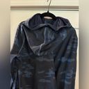 Lululemon   Hoodie Jacket Lotus Camo Oil Slick Blue Inkwell Women Size 8 !! Photo 4