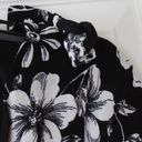 Majorelle  |Stevie Top Black Woodland Floral Photo 6