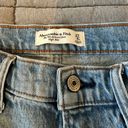 Abercrombie High Rise 90s Relaxed Jean Size 27 Photo 3