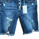 Bermuda NWT Tricot Womens Blue Button Fly Distressed Denim  Shorts Size Medium Photo 1