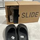 Yeezy Slides Photo 2