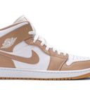 Air Jordans 1 mid “tan gum” Photo 0