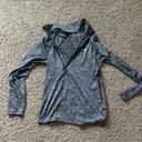 Under Armour Pull Over Photo 1