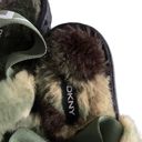 DKNY NWOT  Fuzzy Slide Sandals Size 6 Camo Print Photo 2