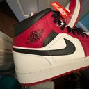 Nike Jordan 1 Mid Photo 9