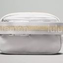 Lululemon  Everywhere Belt Bag Vapor Gold White Wordmark Logo Crossbody Bag NWT Photo 2