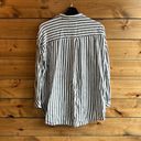 Carly Jean Los Angeles Carly Jean LA Grey & White Striped Button Down Size XL Photo 1