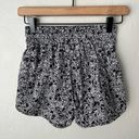 Lululemon  tracker shorts black patterned 4 Photo 2