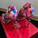 Guess Floral Babbitta Pumps Photo 2