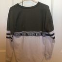 Justify Women’s size small Sweatshirt olive green and off white Photo 11