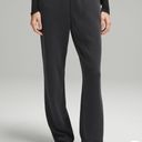 Lululemon size 4 soft tree  pants Photo 0