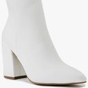 White Boots Size 8.5 Photo 0