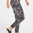 Spanx  NWT Blackwash Camo Print Stretch Twill Cargo Jogger Pants Size Medium Photo 1