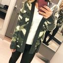 Universal Threads Universal Thread Distressed Camo Cardigan Oversized Olive Camouflage Sweater XS Photo 0