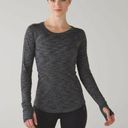 Lululemon 5 Mile Long Sleeve Heathered Black Top Women's Size 4 (?) Photo 0