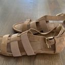 Stuart Weitzman Suede and Elastic Flat Sandal in Tan with Gold Size 9.5M Photo 1