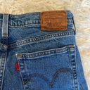 Levi’s Premium Quality Denim Wedgie Straight Jeans in size 26, amazing condition Photo 5