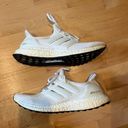 Adidas Ultra Boosts Photo 3