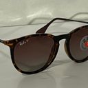 Ray-Ban  Erika Polarized 54mm Photo 1