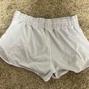 Lululemon Hotty Hot Short 2.5” Photo 3