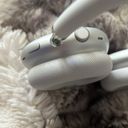 Apple AirPods Photo 5