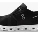 On Running Cloud 5 Running Shoes in Black / White (59.98904) Size 9 Photo 11